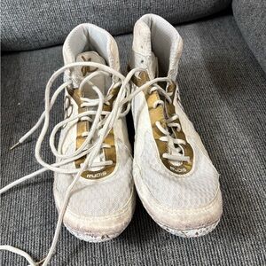 Mens White and Gold Rudis Wrestling Shoes